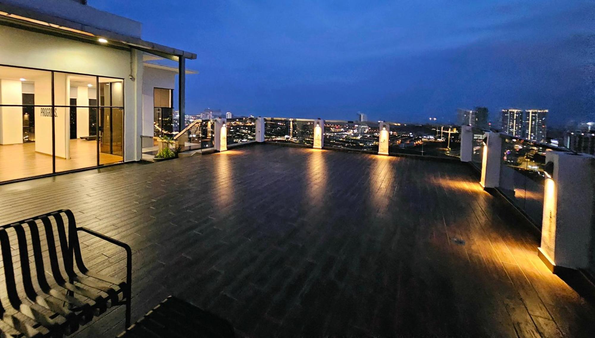 Quartz Paragon Suites Melaka By Ggm Dış mekan fotoğraf